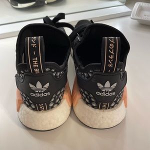 Women’s US 9 1/2 Adidas Boost (Cheetah print)